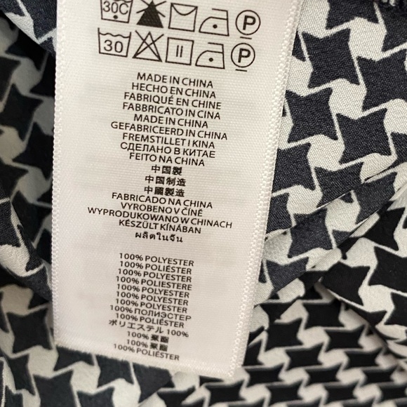 Michael Kors Black/White Houndstooth Button Down Romper with Tie at Waist - Picture 4 of 4